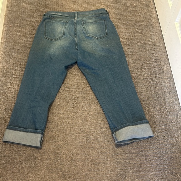 NYDJ Women's Wide Cuff Capri Blue Jeans 10 - Picture 2 of 9